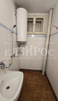 Продава ЕТАЖ ОТ КЪЩА, гр. Кюстендил, Център, снимка 12