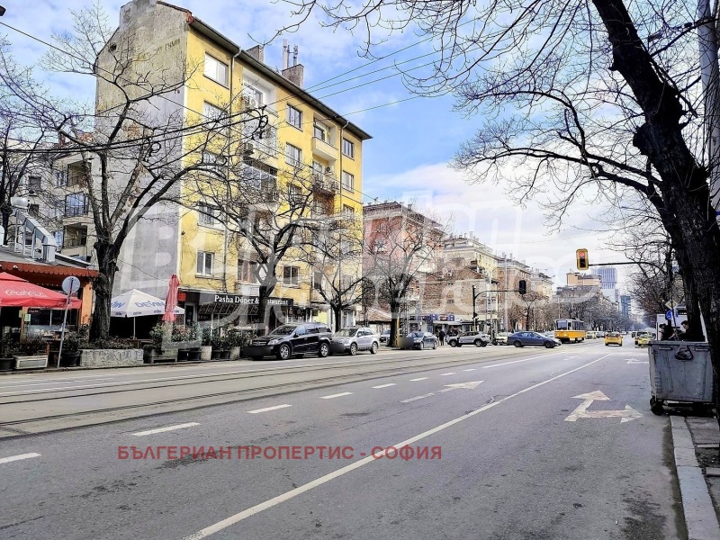 Продава 2-СТАЕН, гр. София, Център, снимка 14 - Апартаменти - 53469027