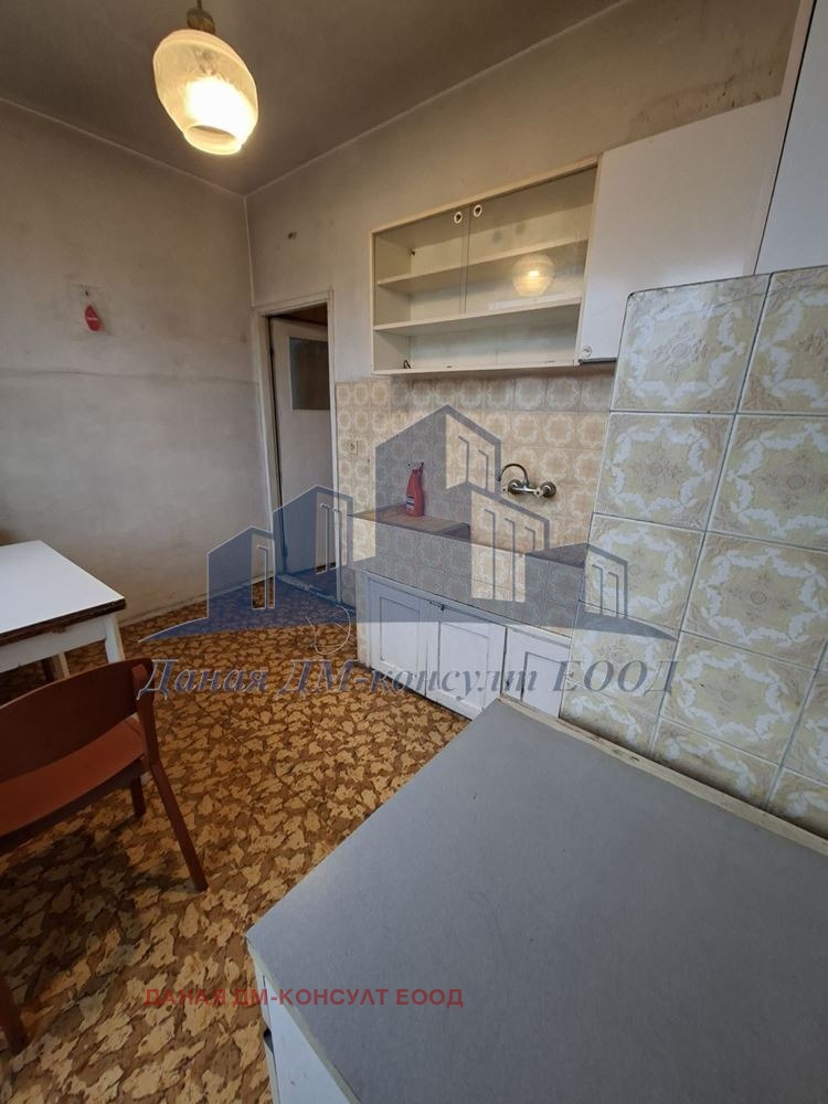 Продава 3-СТАЕН, гр. Шумен, Тракия, снимка 6 - Апартаменти - 56731325