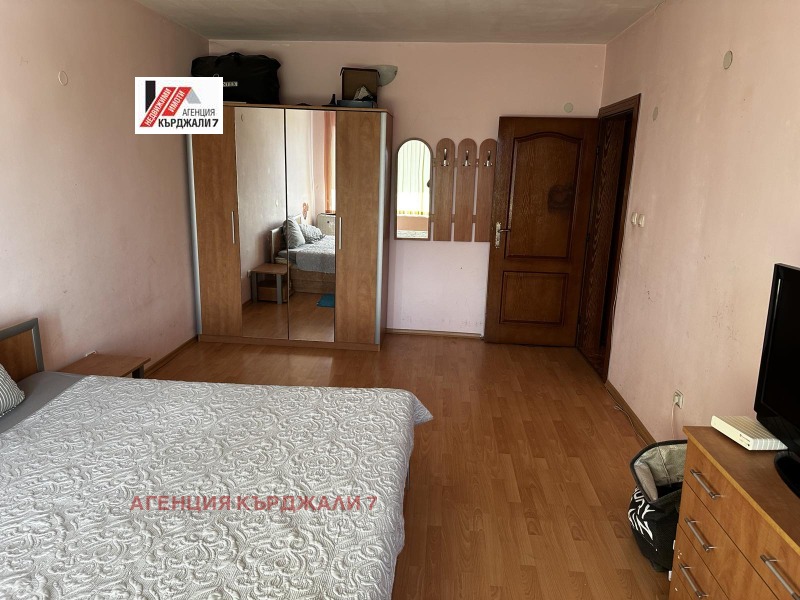 Продава 4-СТАЕН, гр. Кърджали, Център, снимка 6 - Апартаменти - 52359615