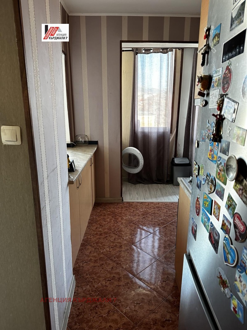 Продава 4-СТАЕН, гр. Кърджали, Център, снимка 8 - Апартаменти - 52359615