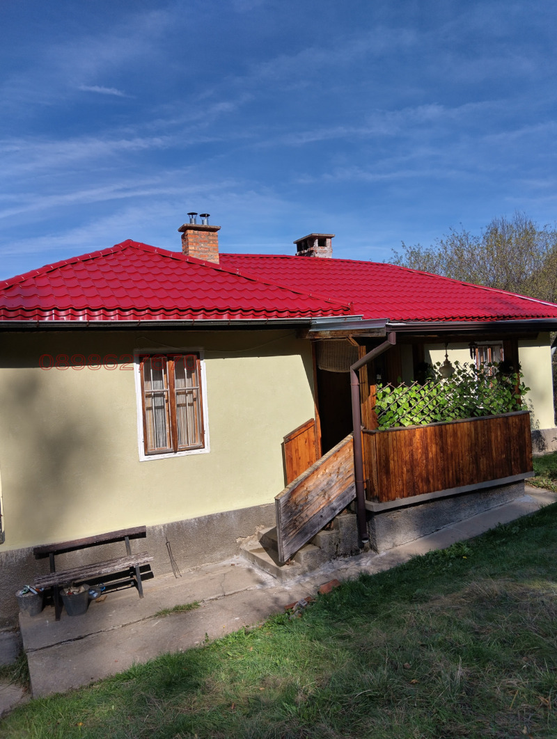 Продава КЪЩА, с. Цегриловци, област Перник, снимка 2 - Къщи - 52786297