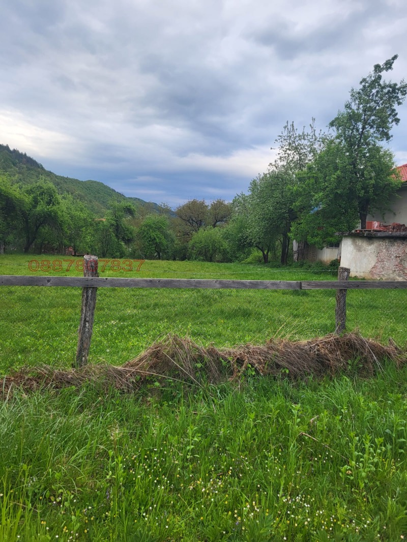 Продава ПАРЦЕЛ, с. Велчево, област Ловеч, снимка 2 - Парцели - 53014817