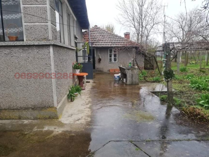 Продава КЪЩА, гр. Завет, област Разград, снимка 3 - Къщи - 52778933