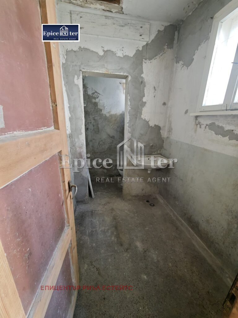 Продава КЪЩА, гр. Перник, Център, снимка 12 - Къщи - 53995756