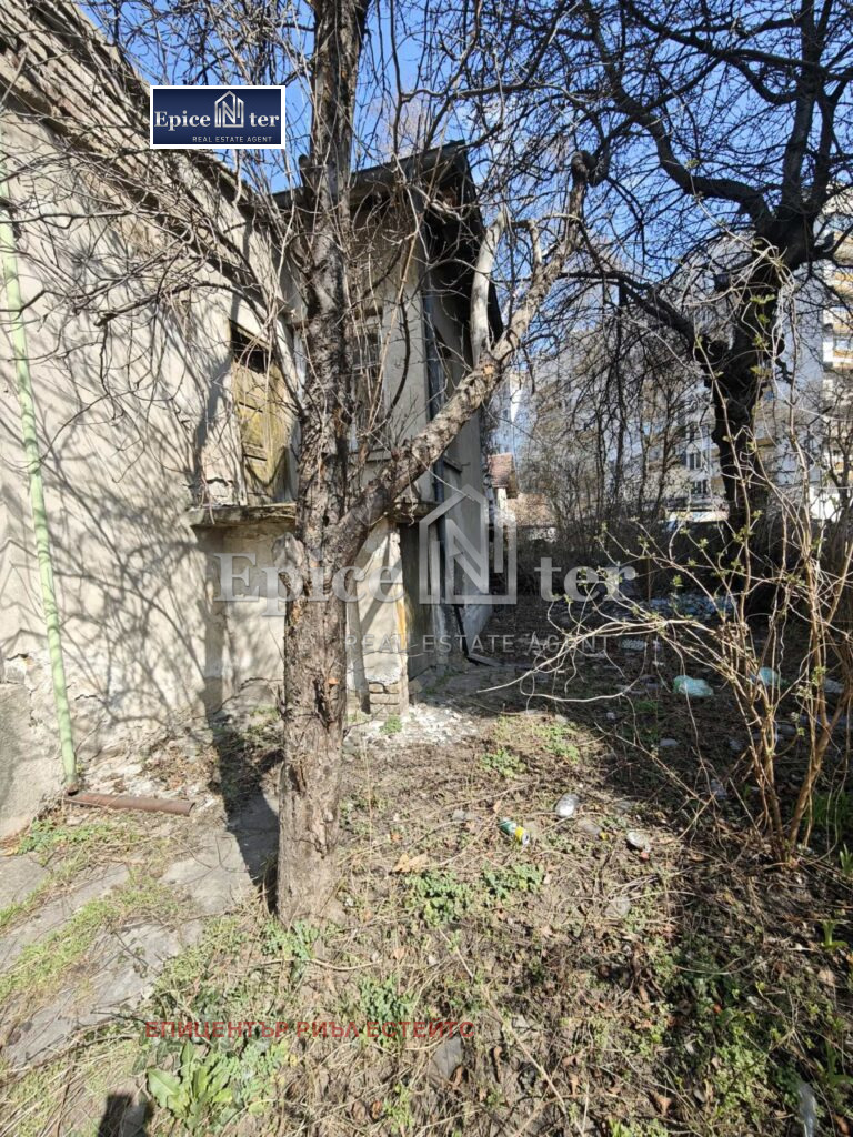 Продава КЪЩА, гр. Перник, Център, снимка 3 - Къщи - 53995756