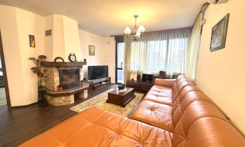 Продава 3-СТАЕН, област Благоевград, гр. Банско • 215000 € / 420503.45 лв. • 75052795 1