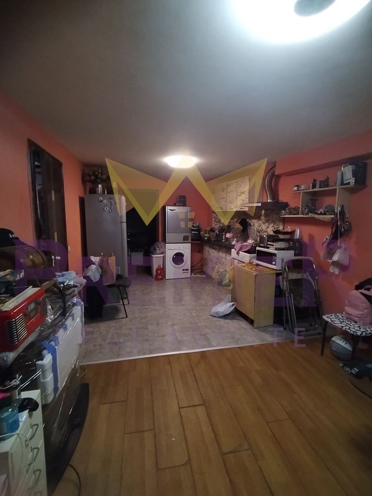 Продава 4-СТАЕН, гр. Варна, Погреби