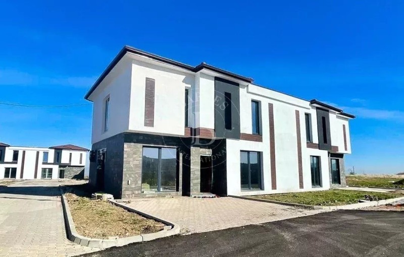En venta  Casa región Sofia , Pozharevo , 200 metros cuadrados | 83888163 - imagen [5]