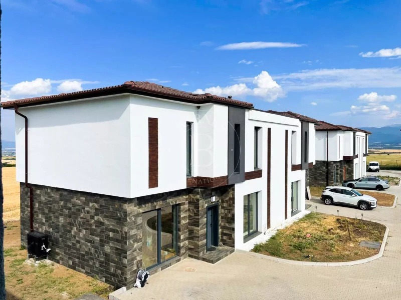 En venta  Casa región Sofia , Pozharevo , 200 metros cuadrados | 83888163 - imagen [7]