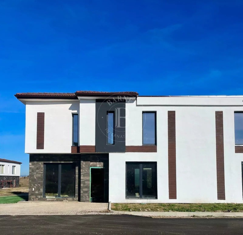 En venta  Casa región Sofia , Pozharevo , 200 metros cuadrados | 83888163 - imagen [6]