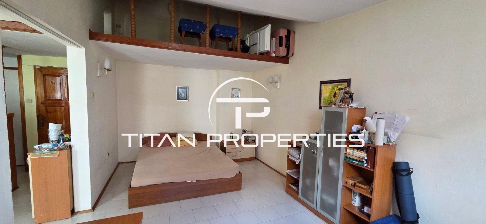 Продава 2-СТАЕН, гр. Бургас, Лазур, снимка 2 - Апартаменти - 55358633