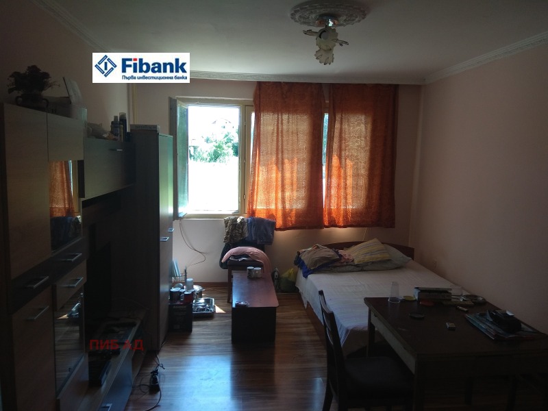 Продава 3-СТАЕН, гр. Раднево, област Стара Загора, снимка 2 - Апартаменти - 53588690