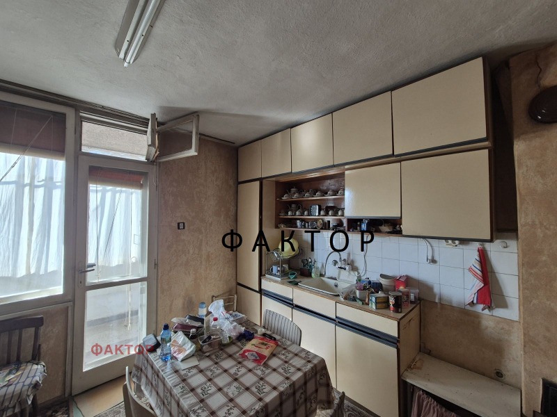 For Sale  3 bedroom Plovdiv , Tsentar , 130 sq.m | 47875654 - image [4]