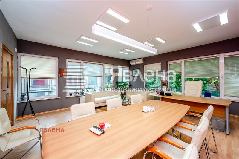 Продава  Офис град София , Център , 100 кв.м | 66251902 - изображение [2]