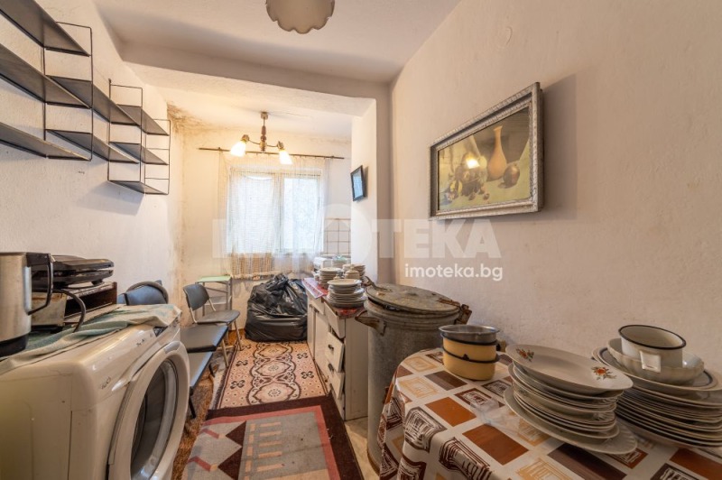 Продава КЪЩА, гр. Балчик, област Добрич, снимка 4 - Къщи - 52442486