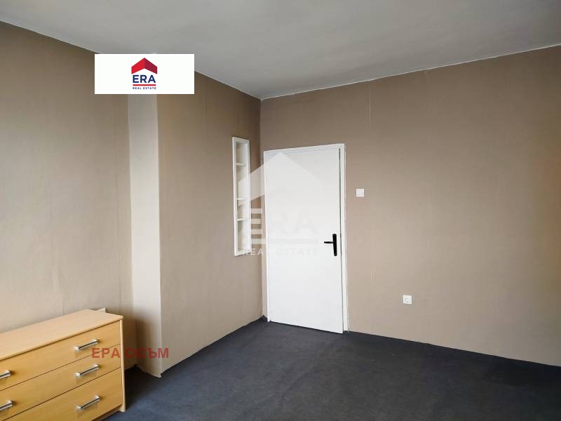 Продава 2-СТАЕН, гр. Ловеч, Широк център, снимка 9 - Апартаменти - 54908976