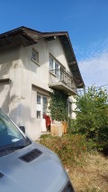 Продава КЪЩА, гр. София, Обеля, снимка 1
