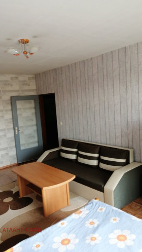 1 quarto Kazanlak, região Stara Zagora