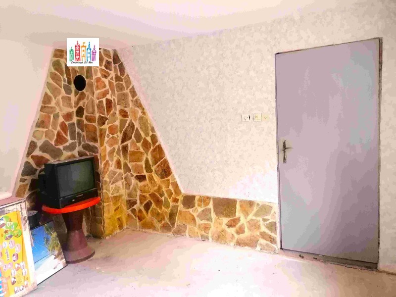 Продава КЪЩА, с. Брусник, област Перник, снимка 5 - Къщи - 52437245