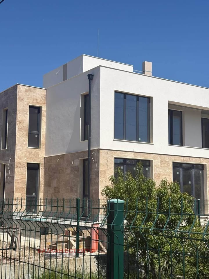 Продава КЪЩА, гр. Варна, м-т Горна Трака, снимка 3 - Къщи - 56216996