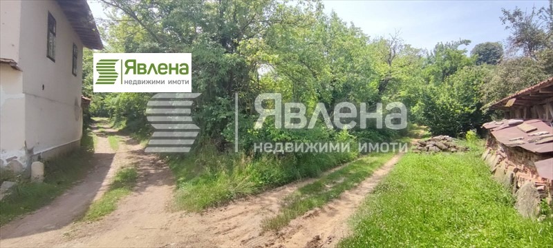 Eladó  Cselekmény régió Lovech , Oresak , 3937 négyzetméter | 11741118
