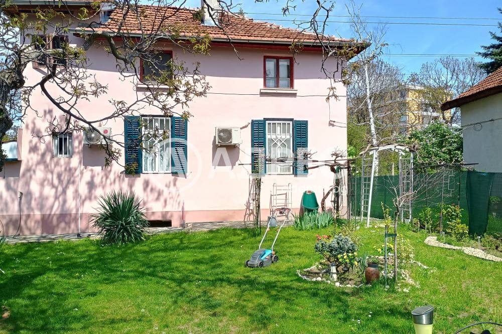 Продава ЕТАЖ ОТ КЪЩА, гр. София, Карпузица, снимка 6 - Етаж от къща - 54604641