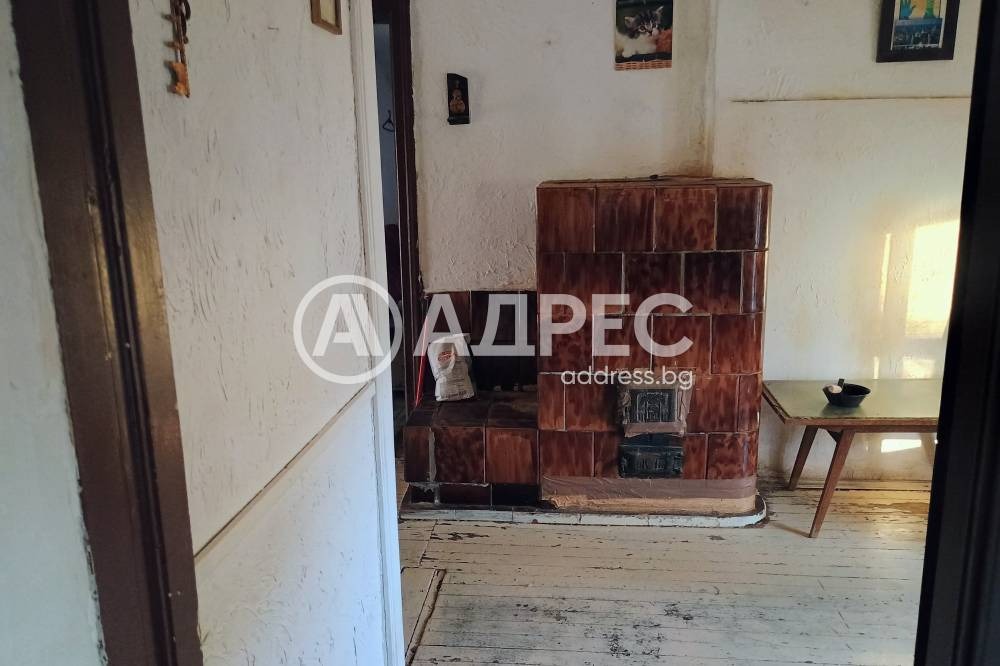 Продава ЕТАЖ ОТ КЪЩА, гр. София, Карпузица, снимка 5 - Етаж от къща - 54604641