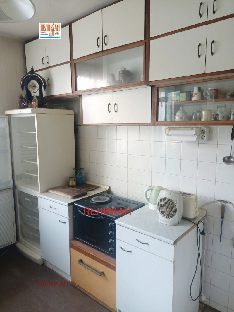 Продава 4-СТАЕН в град Велико Търново, Център - 80 кв.м / 120 000 € » 234 699.60 лв., ПЕЛИКАН
