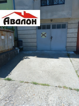Autotalli Družba 1, Ruse