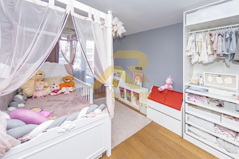 Продава  4-стаен град София , Витоша , 195 кв.м | 63012463 - изображение [8]