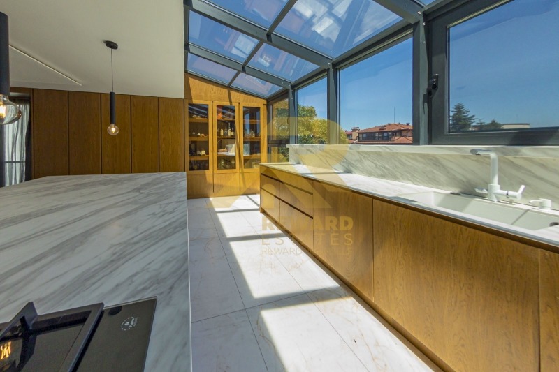 Продава  4-стаен град София , Витоша , 195 кв.м | 63012463 - изображение [4]