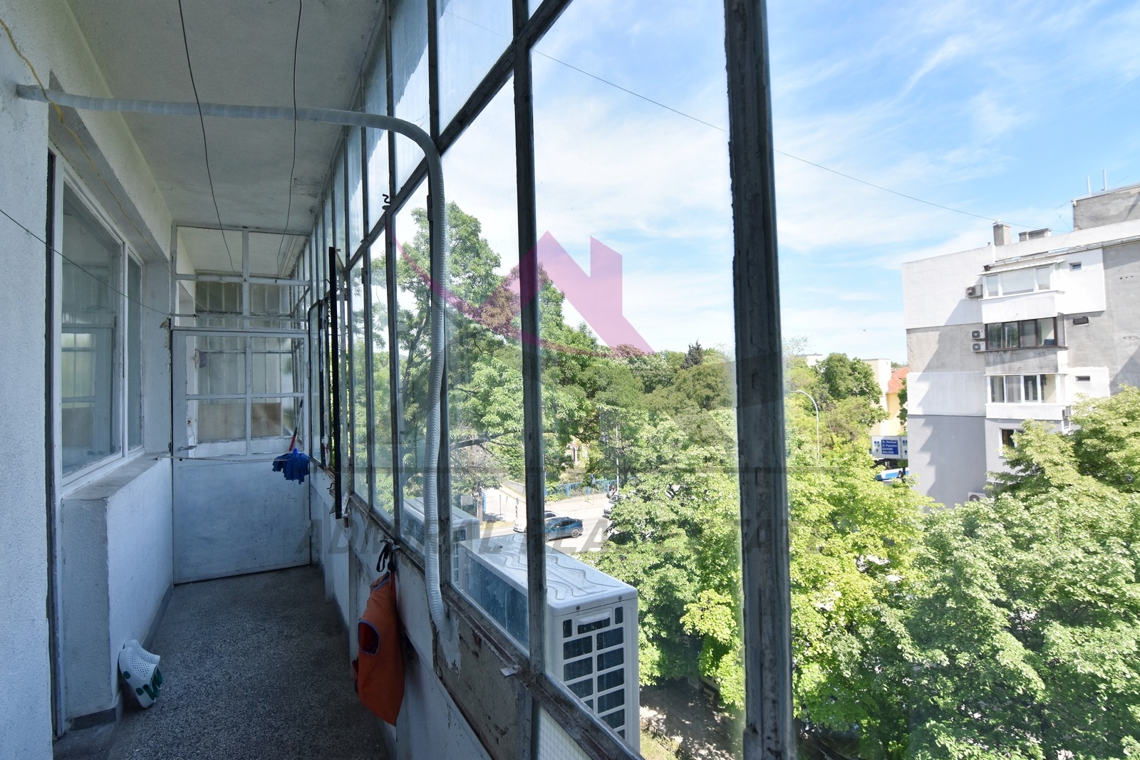 Продава МНОГОСТАЕН, гр. Варна, Окръжна болница-Генерали, снимка 3 - Апартаменти - 54607022