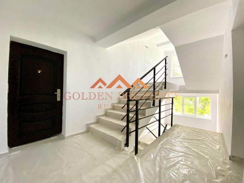 Продава 3-СТАЕН, гр. Перник, Изток, снимка 5 - Апартаменти - 52806926