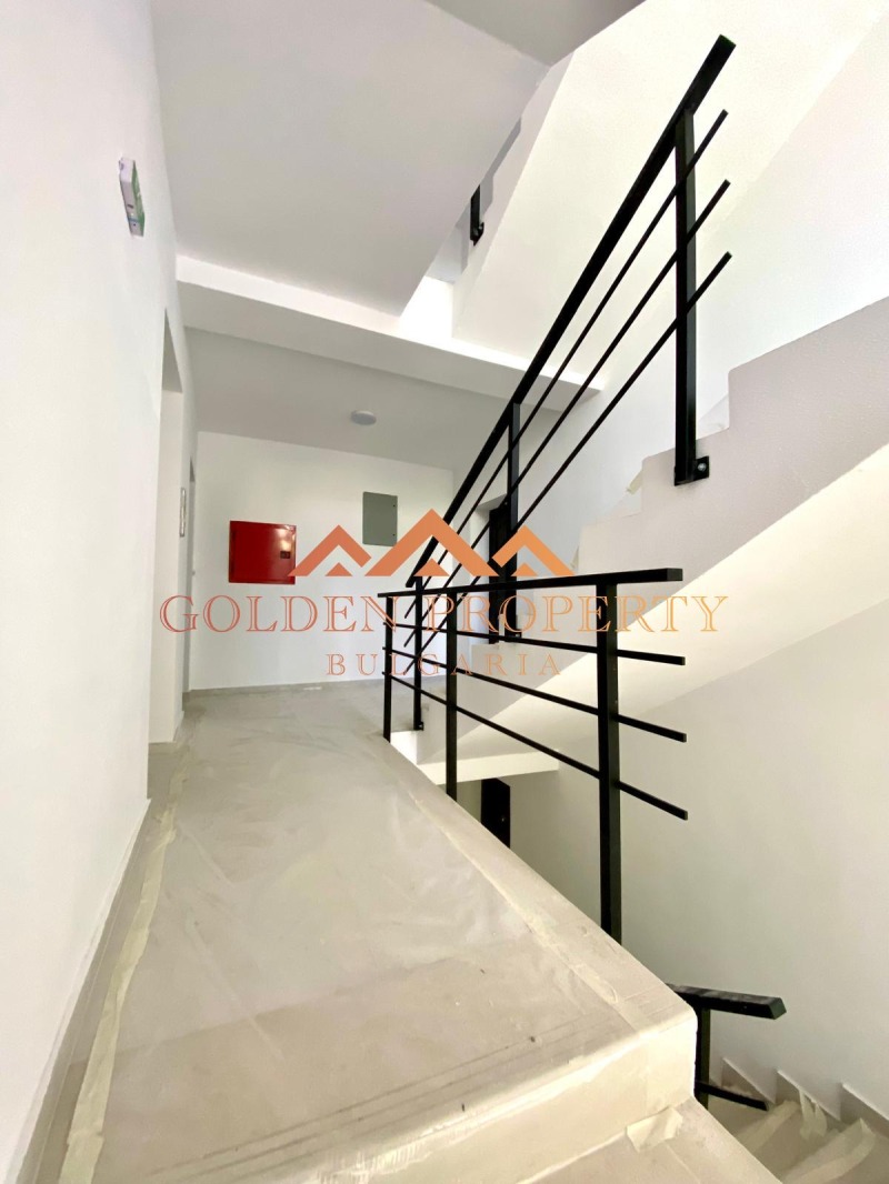 Продава 3-СТАЕН, гр. Перник, Изток, снимка 6 - Апартаменти - 52806926