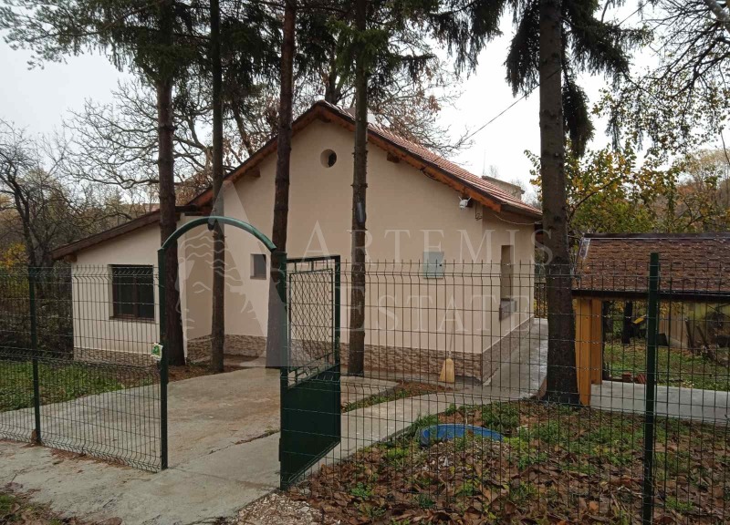 Продава КЪЩА, с. Храбърско, област София област, снимка 2 - Къщи - 52376446