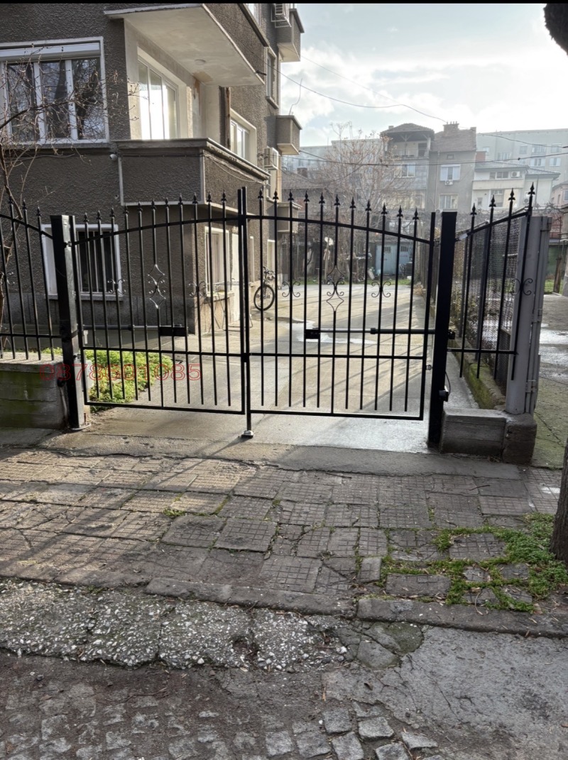 Продава ГАРАЖ, ПАРКОМЯСТО, гр. Пловдив, Кючук Париж, снимка 3 - Гаражи и паркоместа - 53505081