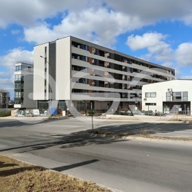 Strych Wazrażdane 1, Warna