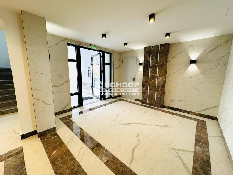 Продава 3-СТАЕН, гр. Пловдив, Христо Смирненски, снимка 2 - Апартаменти - 52574844