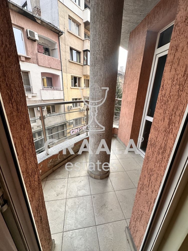 Продава ОФИС, гр. София, Център, снимка 12 - Офиси - 53711207