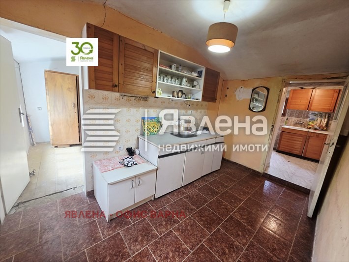 Продава КЪЩА, с. Осеново, област Варна, снимка 12 - Къщи - 54152820