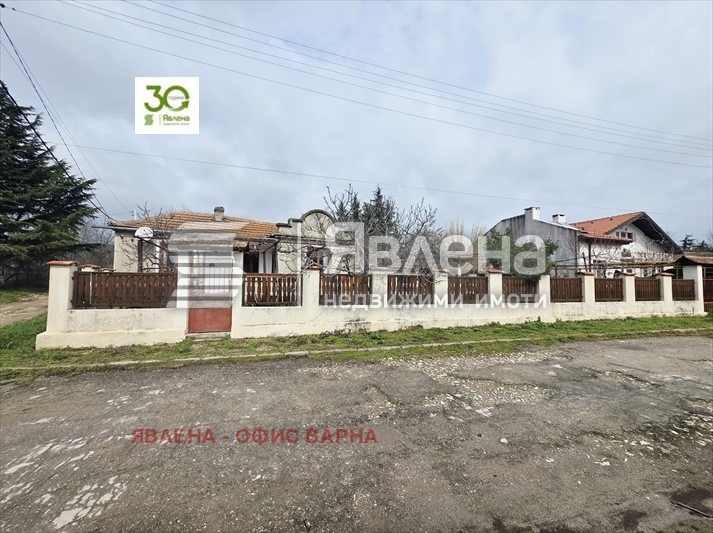 Продава КЪЩА, с. Осеново, област Варна, снимка 2 - Къщи - 54152820