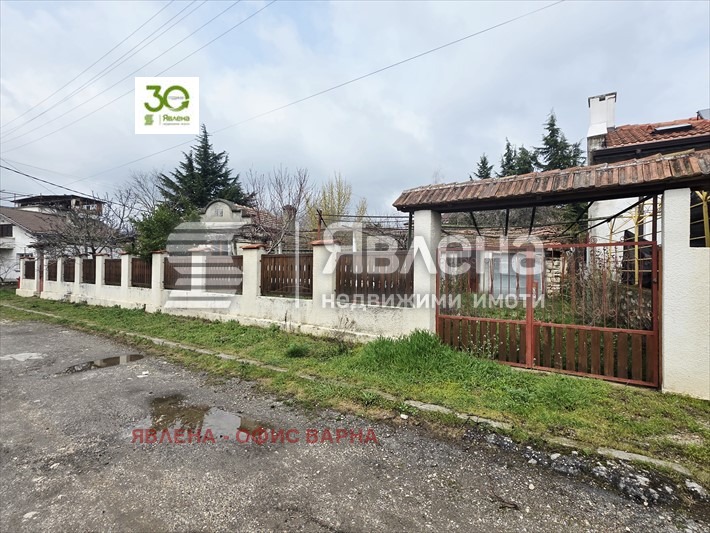 Продава КЪЩА, с. Осеново, област Варна, снимка 3 - Къщи - 54152820