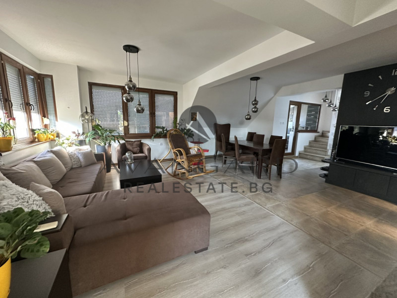 Продава МЕЗОНЕТ в град Пловдив, Център - 149 кв.м / 354 999 € » 694 317.69 лв., АВАНГАРД РИЪЛ ЕСТЕЙТ