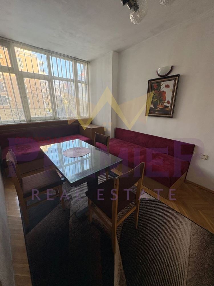 Продава МНОГОСТАЕН, гр. Пловдив, Кючук Париж, снимка 2 - Апартаменти - 56020403