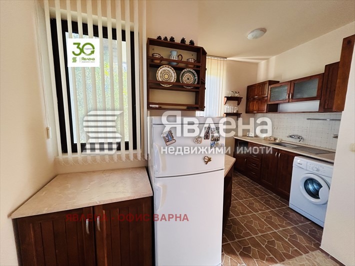 Продава КЪЩА, с. Осеново, област Варна, снимка 14 - Къщи - 47709850