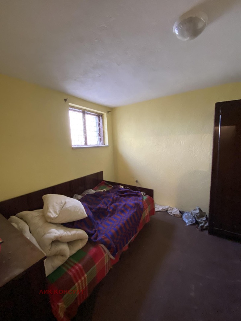 Продава  Къща град Търговище , Запад 1 , 240 кв.м | 36678882 - изображение [16]