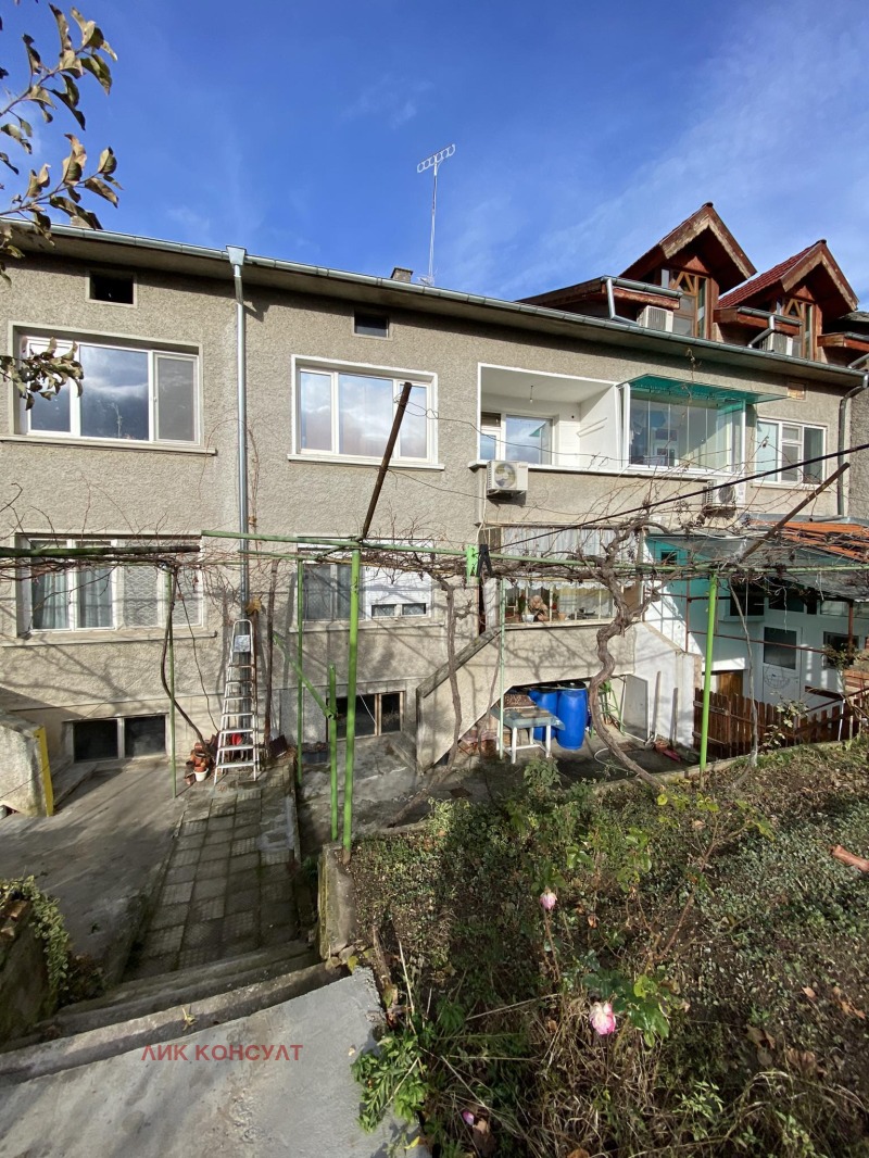Продава  Къща град Търговище , Запад 1 , 240 кв.м | 36678882 - изображение [2]