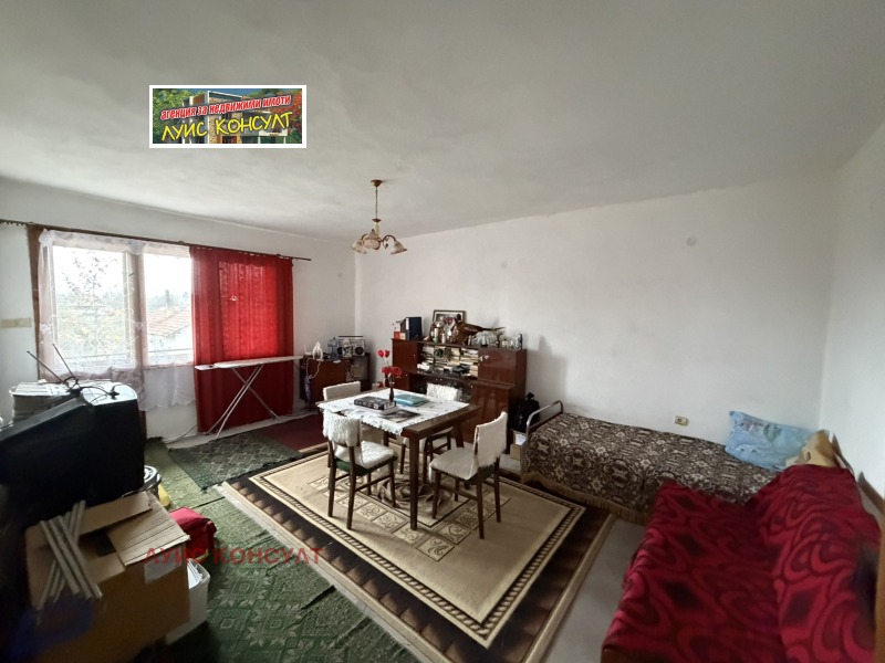 Продава КЪЩА, с. Медковец, област Монтана, снимка 13 - Къщи - 52650119