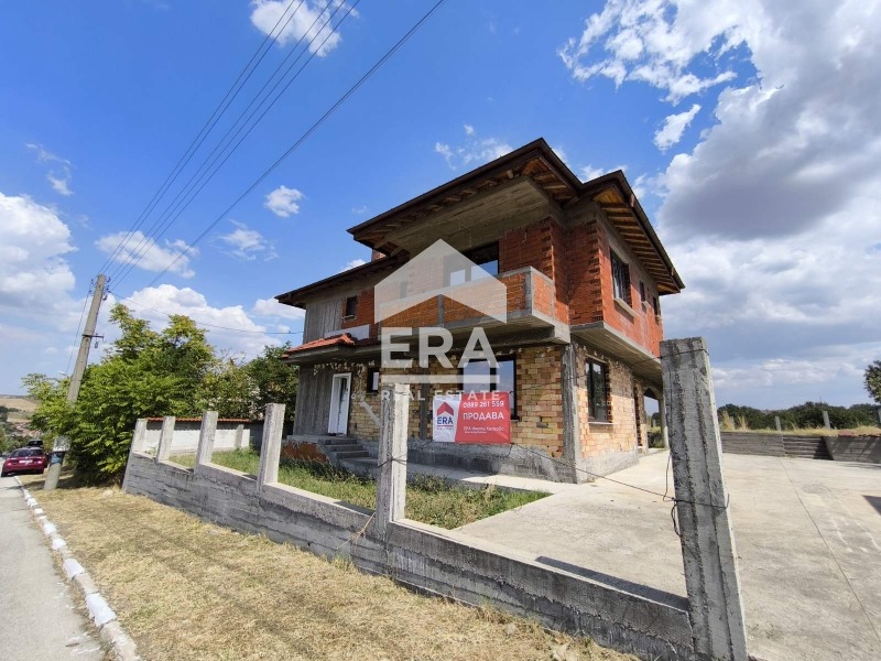 Продава КЪЩА, с. Татарево, област Хасково